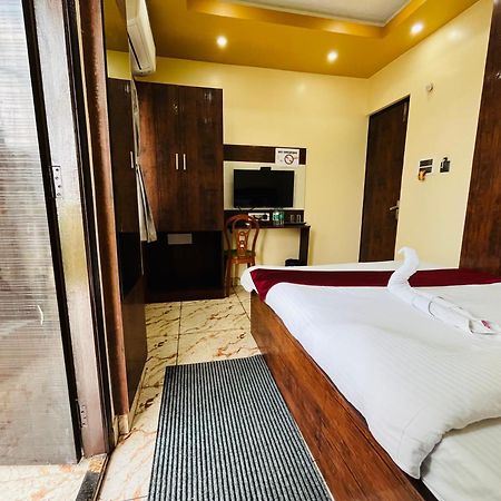 Hotel Kanan Inn Καλκούτα Εξωτερικό φωτογραφία