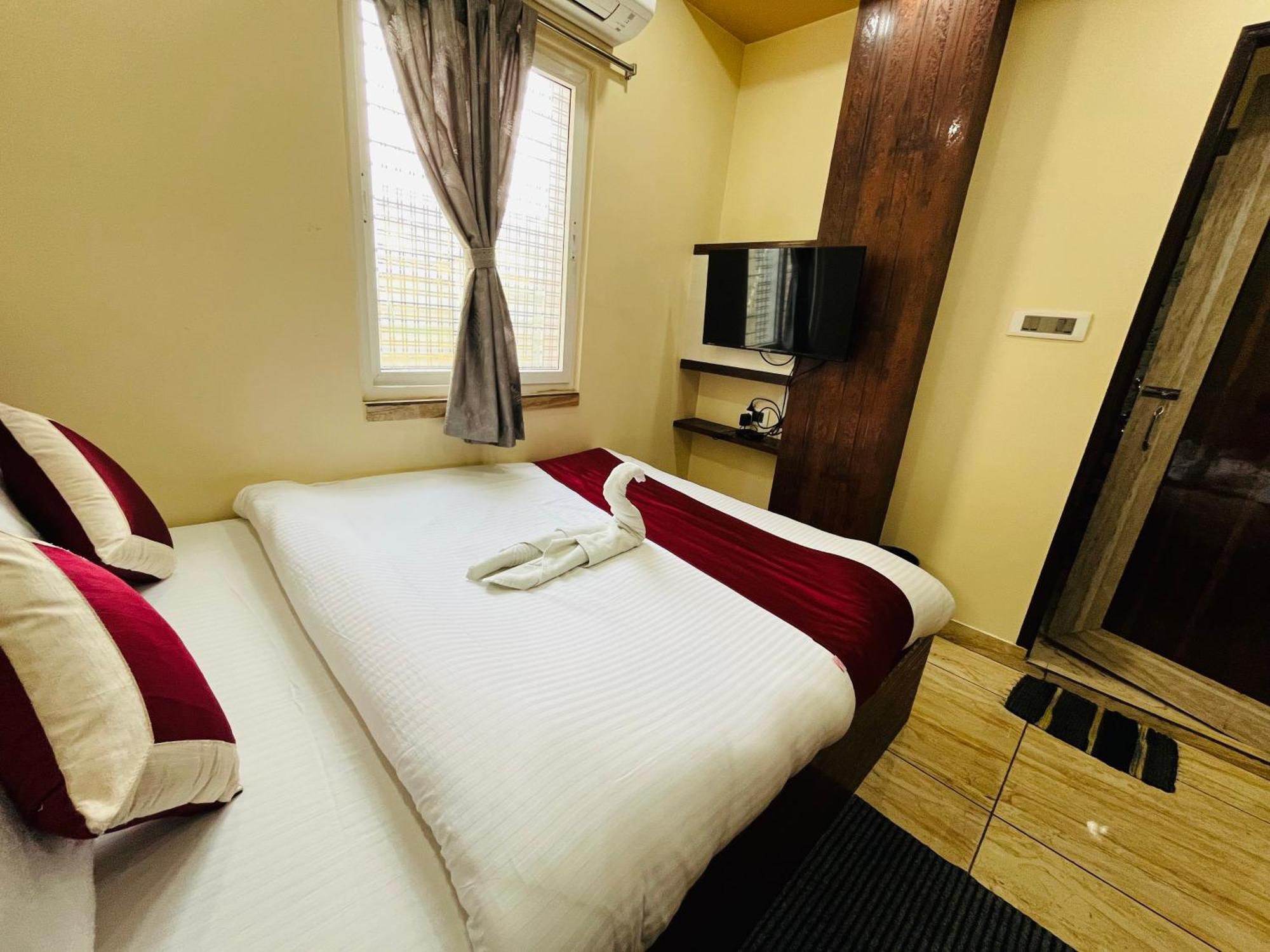 Hotel Kanan Inn Καλκούτα Εξωτερικό φωτογραφία