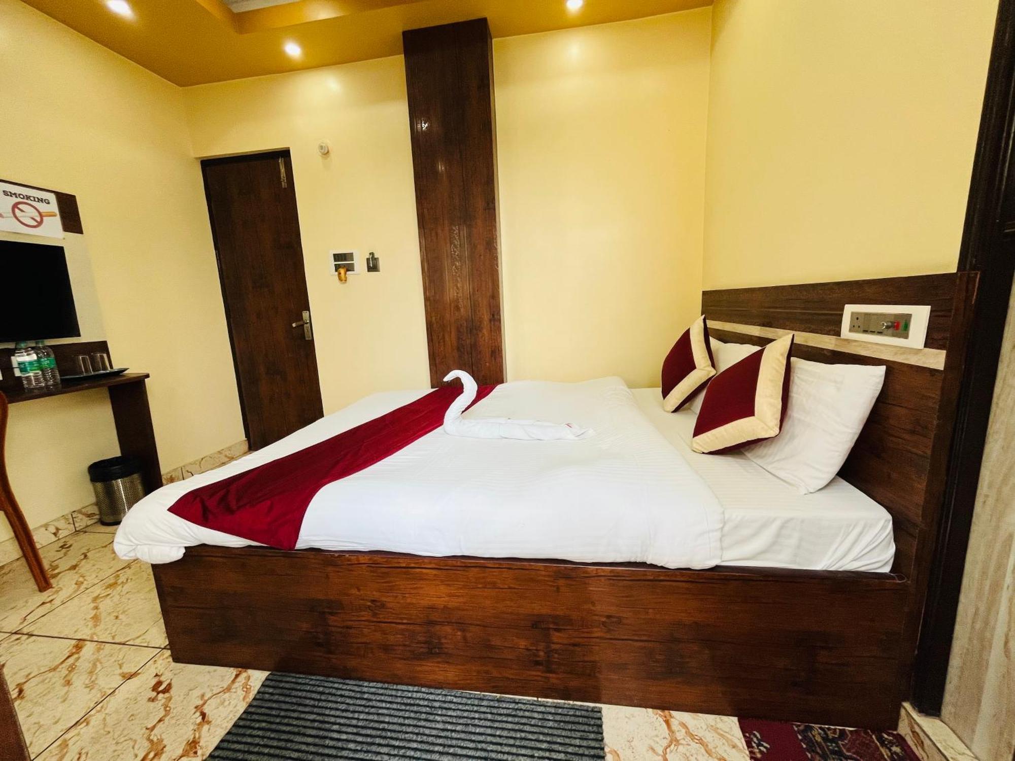 Hotel Kanan Inn Καλκούτα Εξωτερικό φωτογραφία