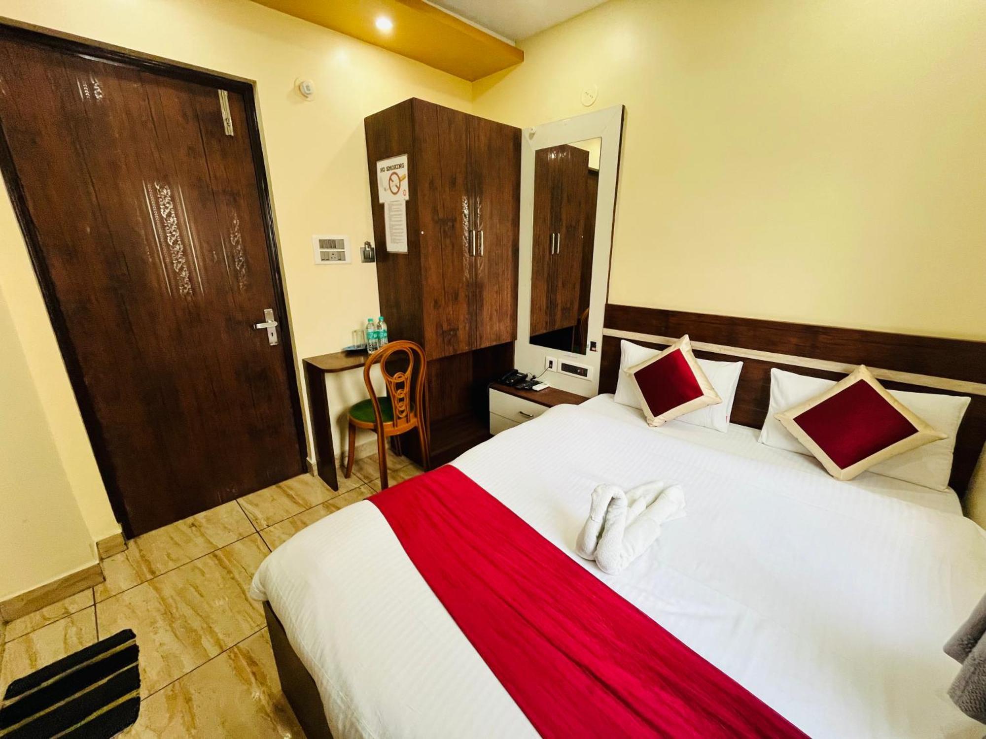 Hotel Kanan Inn Καλκούτα Εξωτερικό φωτογραφία