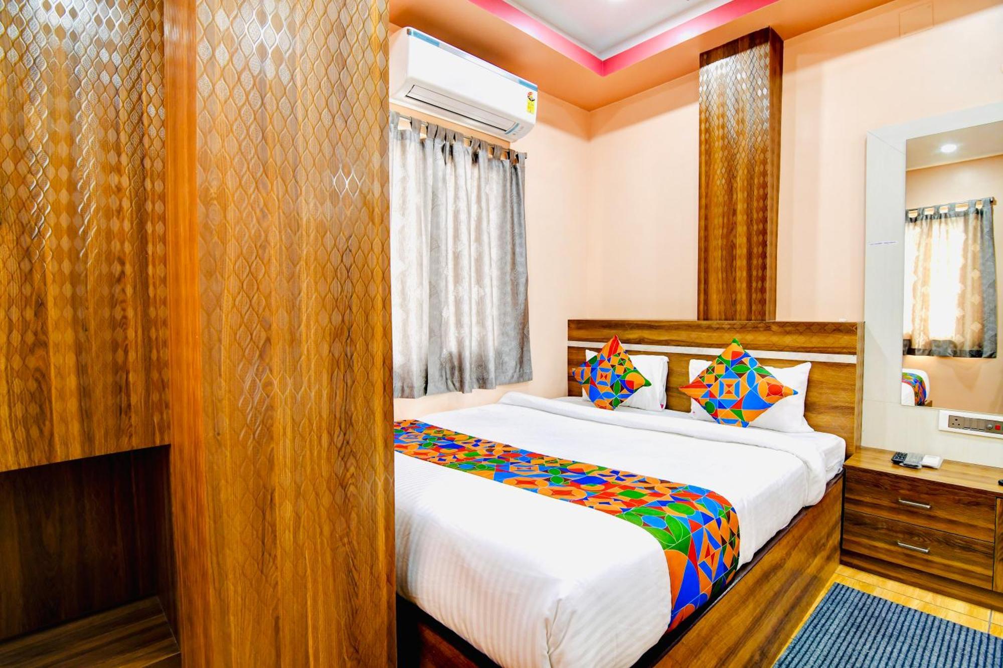 Hotel Kanan Inn Καλκούτα Εξωτερικό φωτογραφία